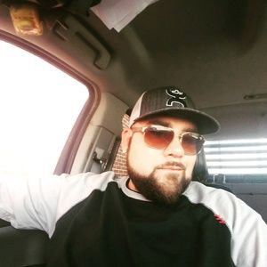 Meet your Posher, Casey